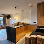 Moier-hof Lex * ゼーオン・ゼーブルック